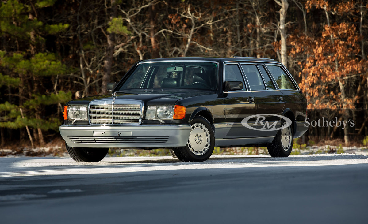 Pearl Black metallic 1990 Mercedes-Benz 560 TEL Estate by Caro available at RM Sotheby’s Arizona Live Auction 2021